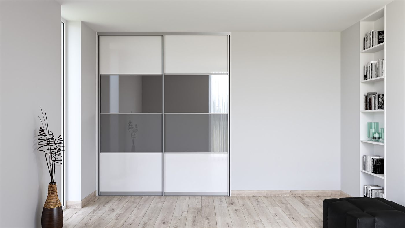 Vestavěná skříň na míru, 4× dělené dveře, kombinovaná výplň