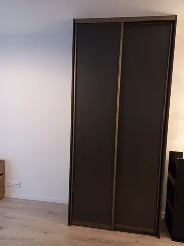 Posuvné dveře na míru se skleněnou výplní, antracit