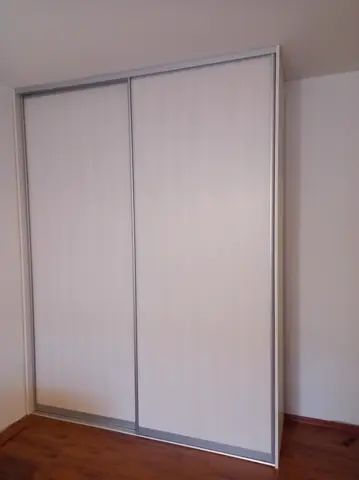 Posuvné dveře na míru, bílá