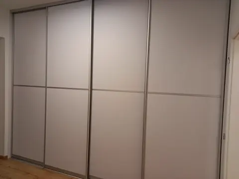 Posuvné dveře na míru, šedá