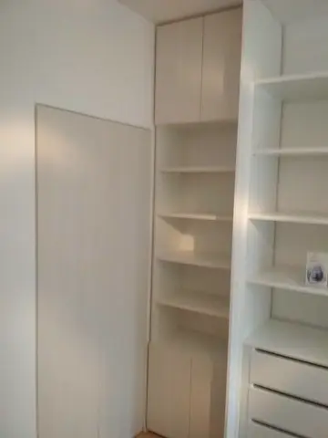 Vestavěná skříň na míru, pět a více dveří s dveřmi v dekoru javor